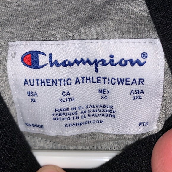 Champion pullover - Picture 2 of 5